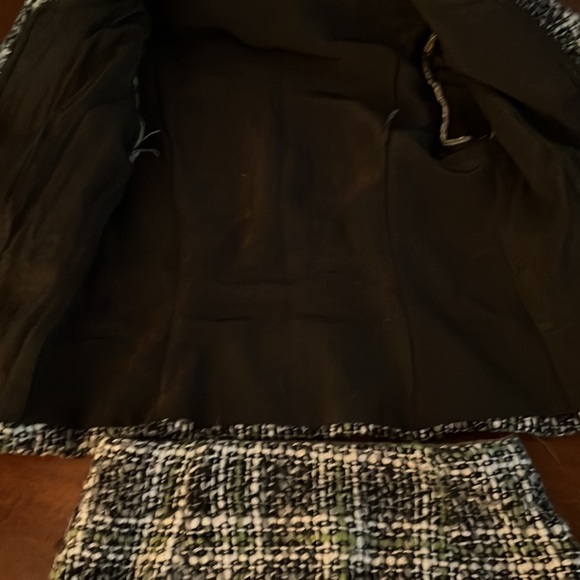 Designer suit - Picture 3 of 3